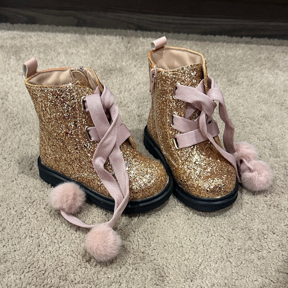 Nicole Miller Glittery Gold Kids Boots with Pink Pom Poms Size 5 Toddler